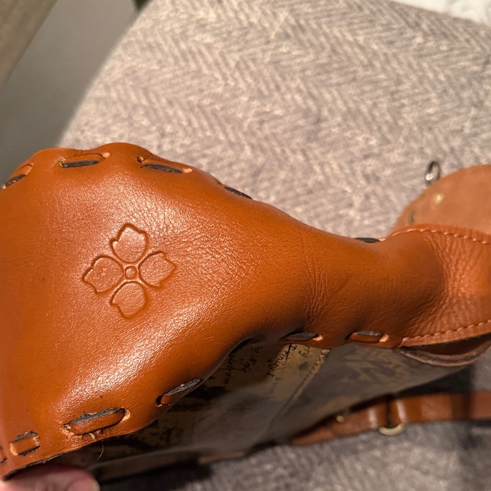 Vintage Map Print Leather Shoulder Bag - Picture 9 of 9